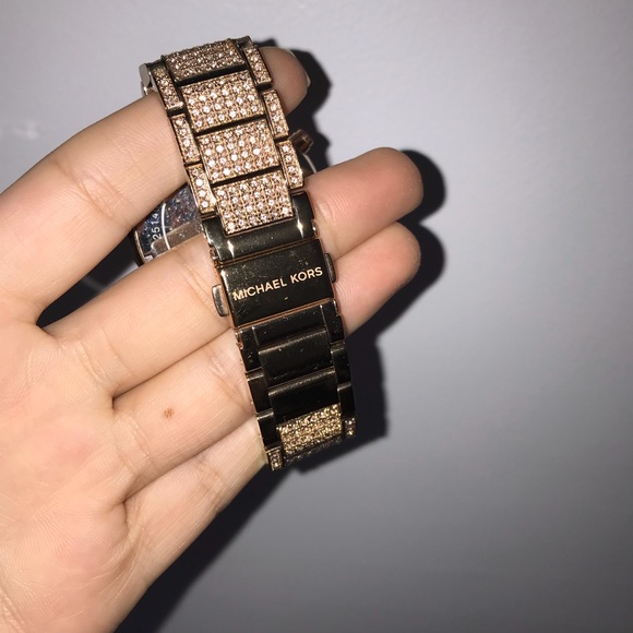 Michael Kors Rose Gold Bling/Diamond Parker Watch - Picture 3 of 8